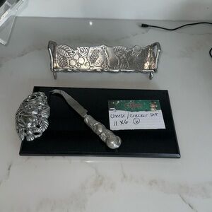 Arthur court cheese and cracker set. Three piece. Black marble